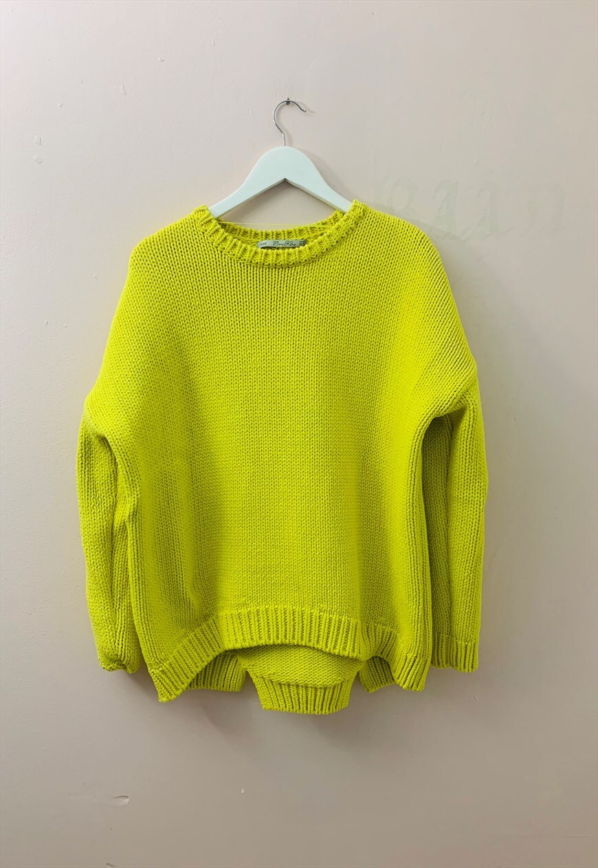 neon green sweater zara