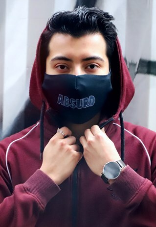 FACE COVERING IN BLACK WITH GRAPHIC LOGO-UNISEX