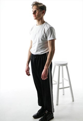BLACK TRAINING PANTS / HIGH WAISTED PANTS