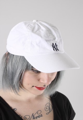 VINTAGE NEW YORK YANKEES BASEBALL CAP HAT