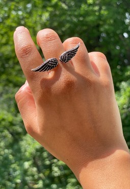 Statement Horizontal Wings Ring in Sterling Silver 925