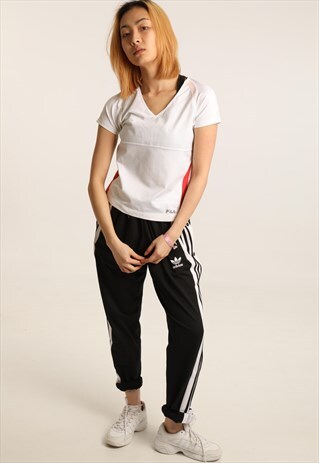 VINTAGE FILA APPLIQUE SPELLOUT V-NECK T-SHIRT