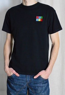 Vintage 90s Black Embroidered Berlin Colourful T-Shirt 