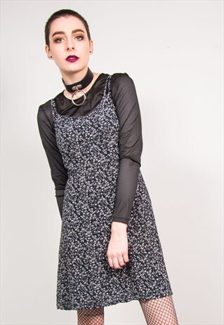 VINTAGE 90S BLACK & WHITE FLORAL PATTERN STRAPPY SLIP DRESS