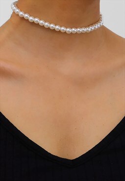 Women's 18" Faux Pearl Beads Necklace Chain - Cream/Silver