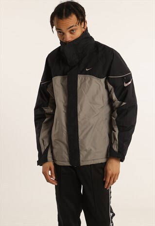 VINTAGE NIKE WINTER JACKET