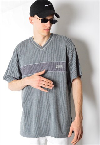 VINTAGE 90S GREY V-NECK T-SHIRT