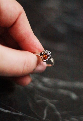 VINTAGE STRELING SILVER AMBER RING