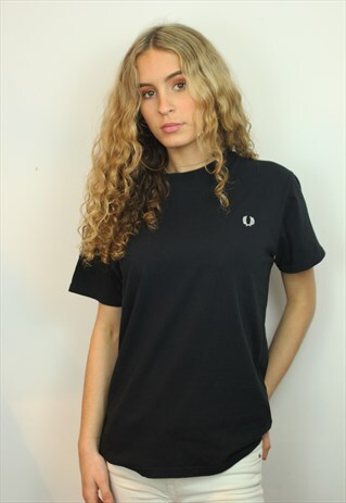 VINTAGE FRED PERRY ROUND-NECK T-SHIRT, MEDIUM