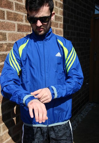 VINTAGE LIGHTWEIGHT ADIDAS JACKET