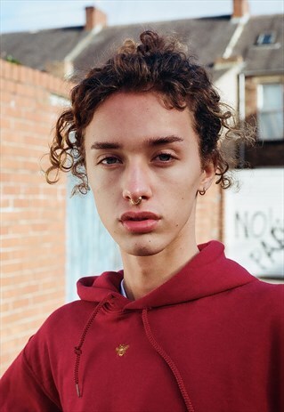 UNISEX HOODIE IN BURGUNDY WITH MINI BEE EMBROIDERY