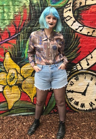 VINTAGE LEVIS 501 PALE DENIM SHORTS - SIZE 14