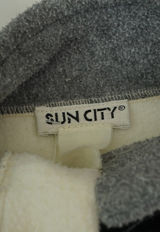 garment image