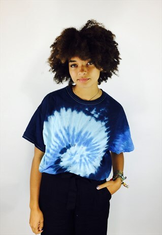 WAVY BLUE TIE DYE T SHIRT