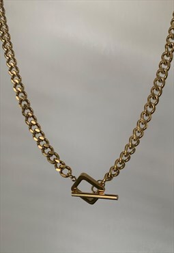 CEASER. Gold T Bar Toggle Chain Necklace