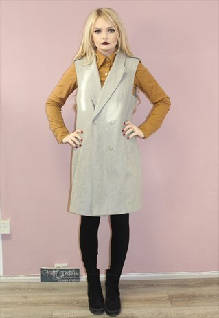 90S VINTAGE GREY BUTTON DOWN POCKET DETAIL WINTER WAISTCOAT