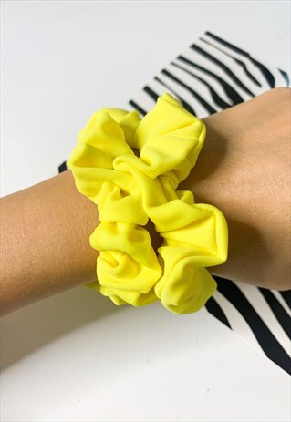 YELLOW LYCRA SCRUNCHIE