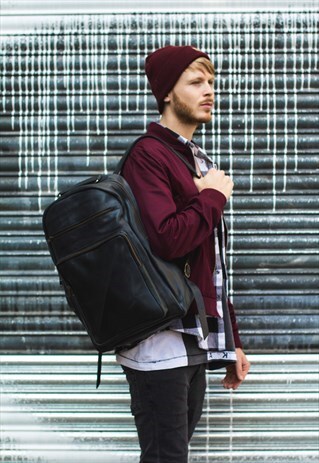 THE NAVY OFFICE BACKPACK (WAXED LEATHER)