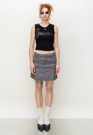 VINTAGE Y2K ICONIC SKATER GIRL CARGO MINI SKIRT IN COIN GREY