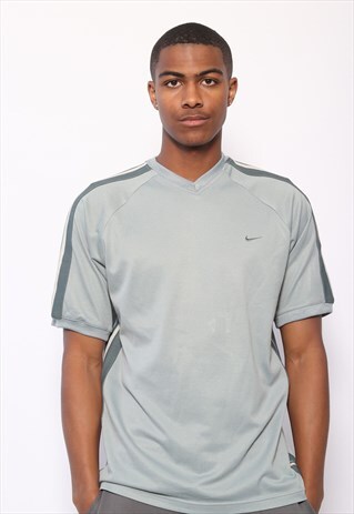 VINTAGE NIKE LOGO T-SHIRT GREEN