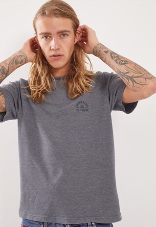 VINTAGE CALVIN KLEIN T-SHIRT