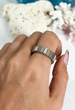 1990s Unisex Silver Elasticated Ring