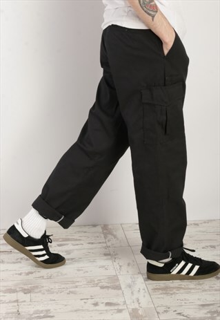 DICKIES INDUSTRIAL CARGO TROUSERS IN BLACK JT7