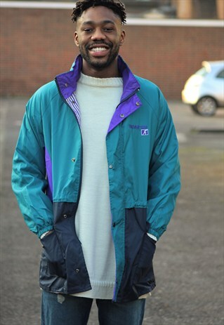 RETRO // EARLY 90'S // WATERPROOF JACKET