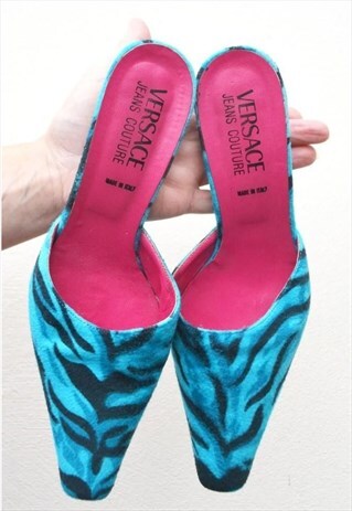 VTG 90'S ZEBRA ANIMAL PRINT FELT HEELS
