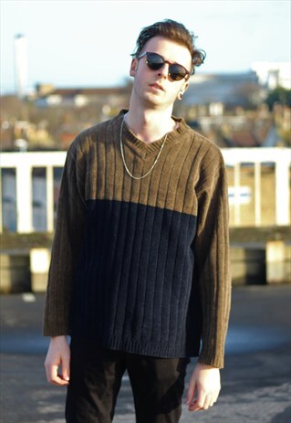 VINTAGE // 90'S // V-NECK JUMPER