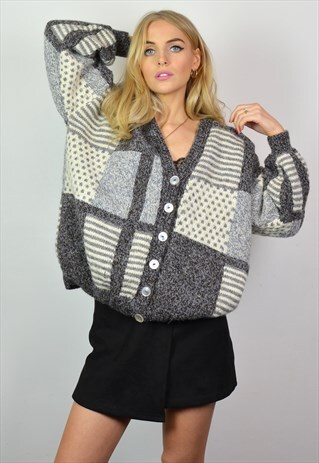 VINTAGE 90S OVERSIZE GREY PATTERN KNITTED CARDIGAN