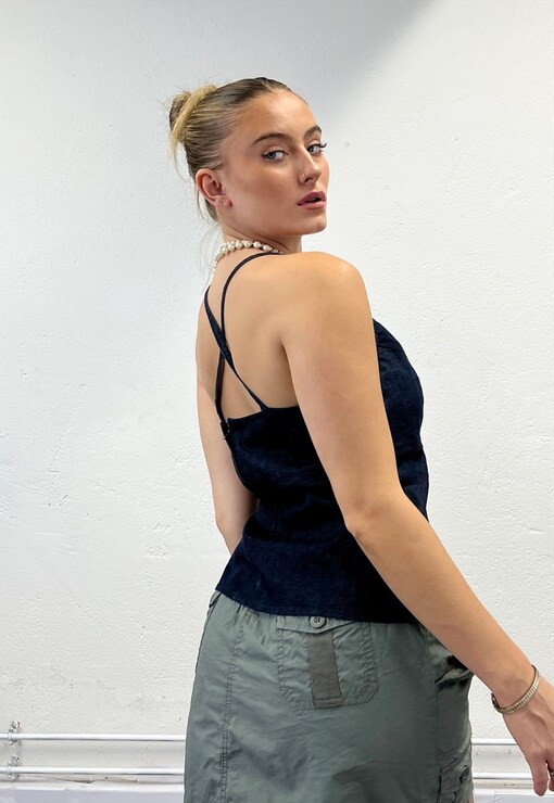 garment image