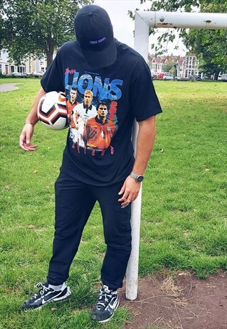 THREE LIONS ENGLAND FC BLACK T-SHIRT / TOP