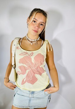 Vintage Y2K Hibiscus Size M Tank Top in Yellow