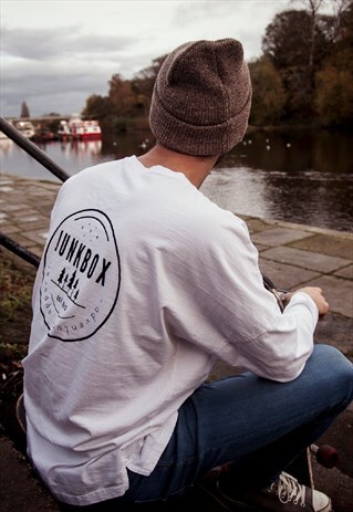 ESTABLISHED DROP ARM LIGHTWEIGHT SWEATER IN WHITE