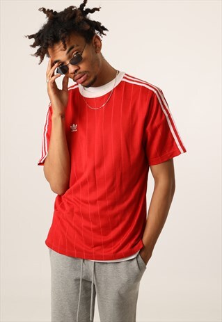VINTAGE ADIDAS EMBROIDERED LOGO FOOTBALL T-SHIRT