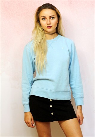 1990S VINTAGE POWDER BLUE CASUAL SWEATER