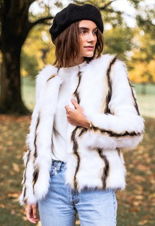 VINTAGE-INSPIRED FAUX FUR COAT