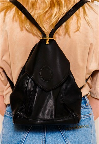 VINTAGE 90S BLACK LEATHER BACKPACK