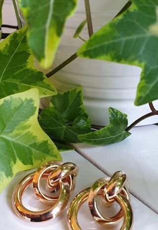 GOLD TONE STATEMENT EARRINGS