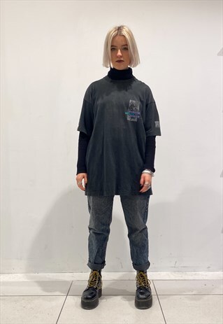 UNISEX BLACK SCREEN PRINTED T-SHIRT