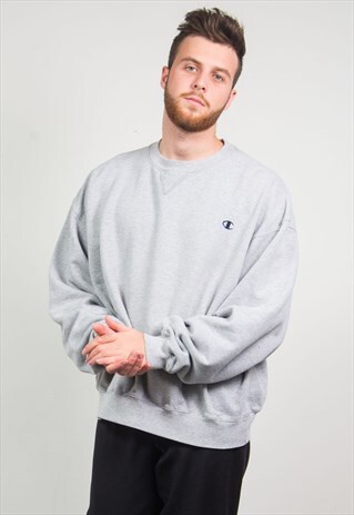 VINTAGE CHAMPION SWEATSHIRT