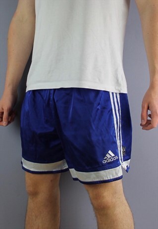 VINTAGE ADIDAS SHORTS IN BLUE WITH EMBROIDERED LOGO AND DRAW