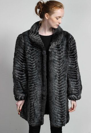 VINTAGE FAUX FUR JACKET