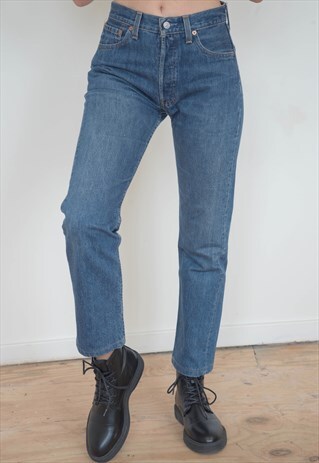 VINTAGE 90S LEVI'S 501 JEANS IN DARK BLUE WASH