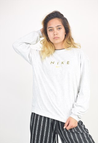 VINTAGE 90'S NIKE SWEATSHIRT