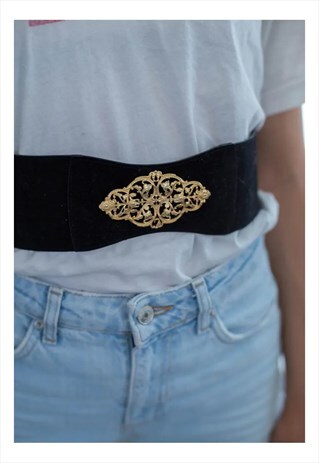 VINTAGE 80'S BLACK SUEDE LOOKS GOLDEN ORNAMENT BELT