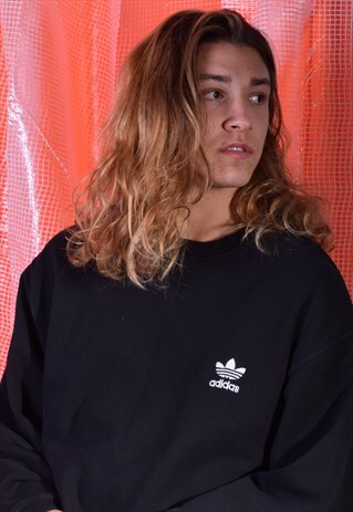 VINTAGE ADIDAS BLACK SWEATSHIRT