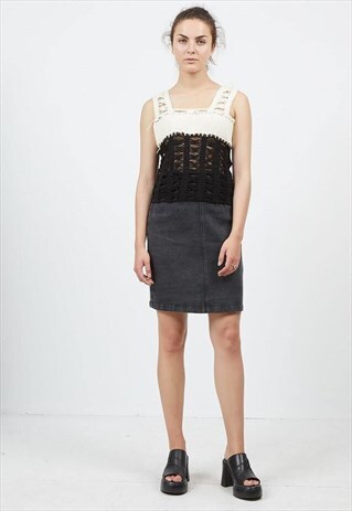 VINTAGE BLACK BEIGE KNIT SLEEVELESS TANK TOP
