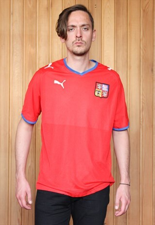 VINTAGE 1990S RED PUMA FOOTBALL SHIRT